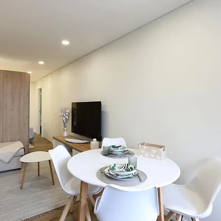 T0- Sea View By Nazpina Apartman